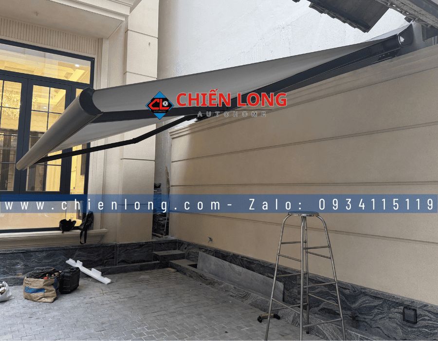 Mái hiên tự động kích thước ngang 4m chạy ra 3m điều khiển từ xa