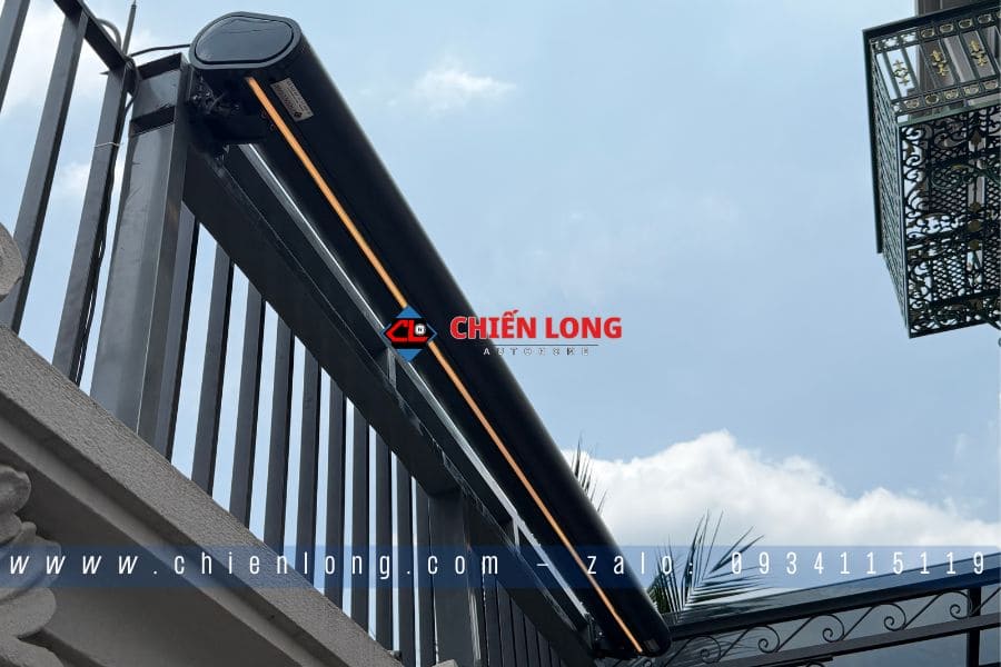 mái che nắng mưa tự động
