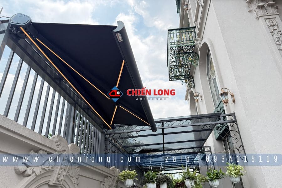 mái hiên tự động nhập khẩu