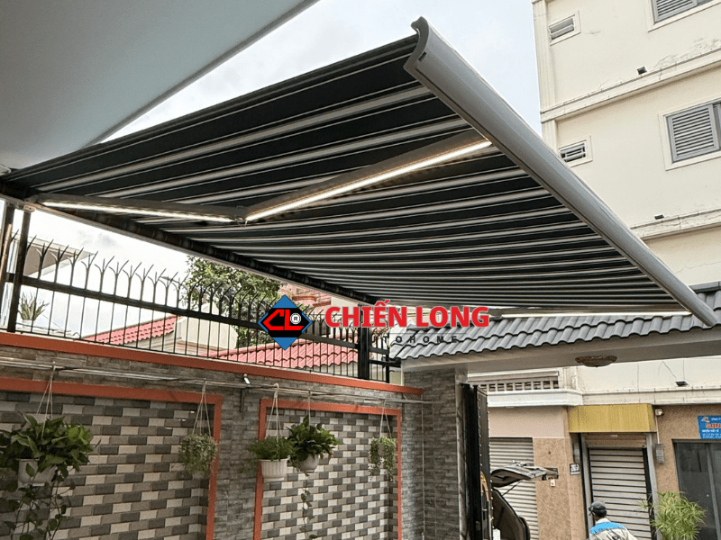 Mái hiên tự động thông minh cho sân vườn