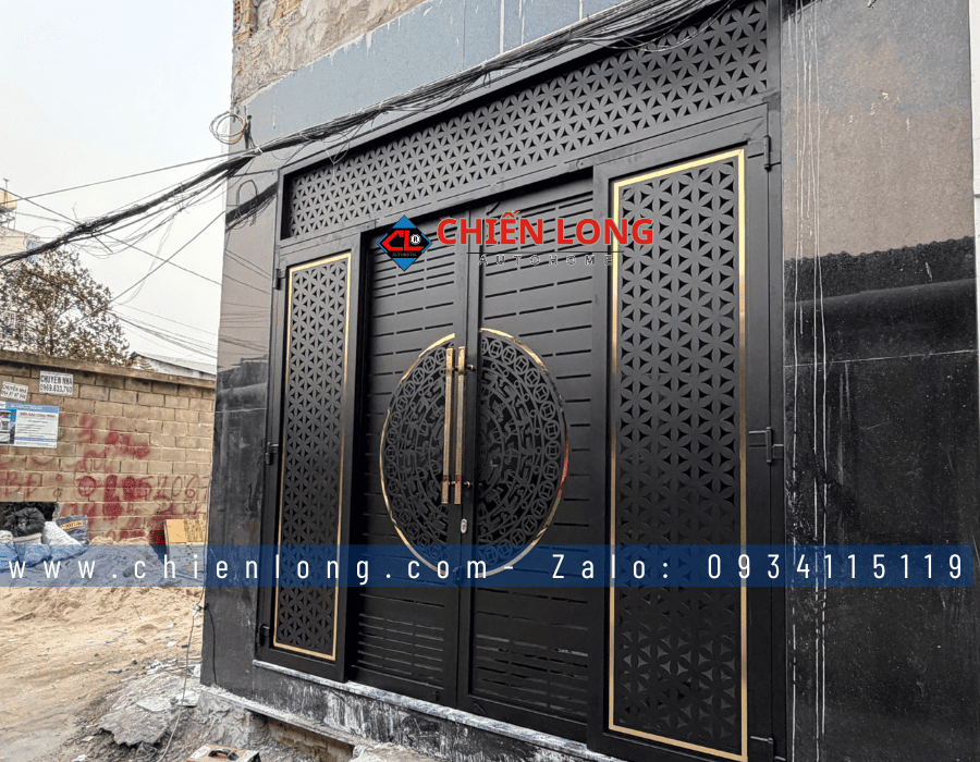 Sơn tĩnh điện cửa sắt CNC chống gỉ bền màu ngoài trời