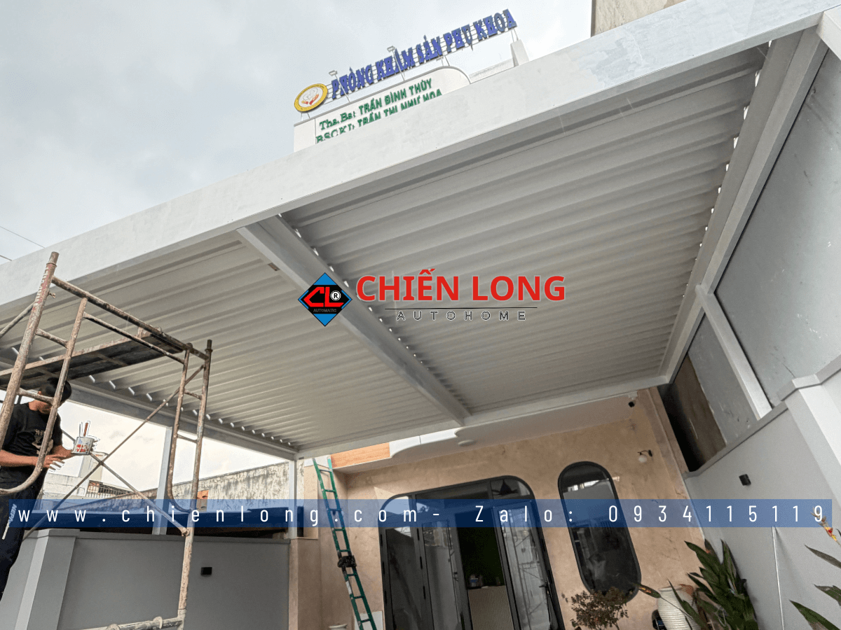 Kiểm tra khả năng kín nước mái nhôm xếp trượt Ziczac tự động