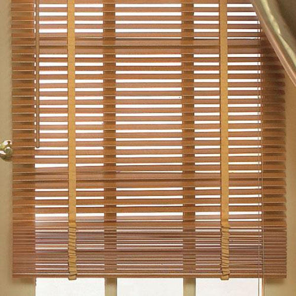 Nếu bạn đang muốn chọn mua rèm cửa cho gia đình mình thì rèm gỗ sẽ là một trong những sự lựa chọn hàng đầu.