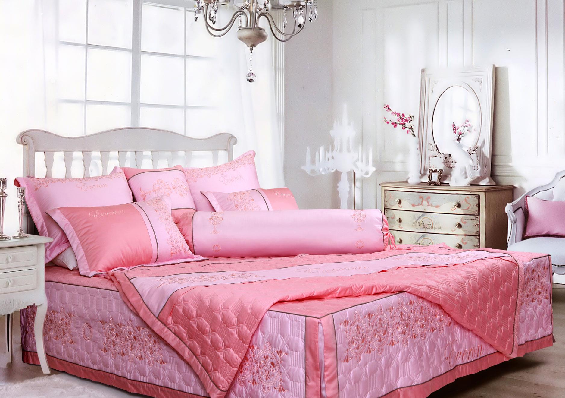 Bộ chăn ga gối hồng giúp kích thích sự ân ái đời sống tình dục