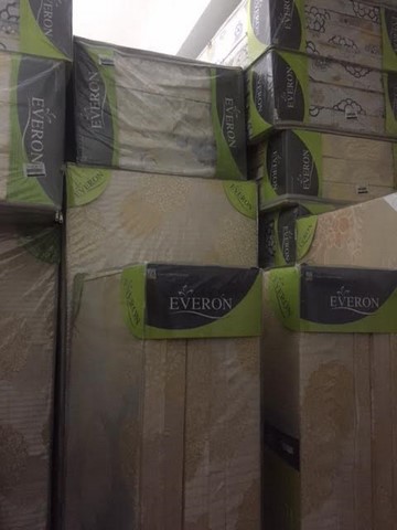 Đệm bông ép Everon