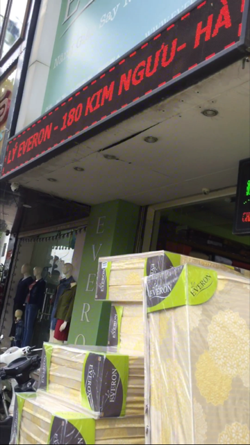 Đệm bông ép Everon được chuyển về đại lý