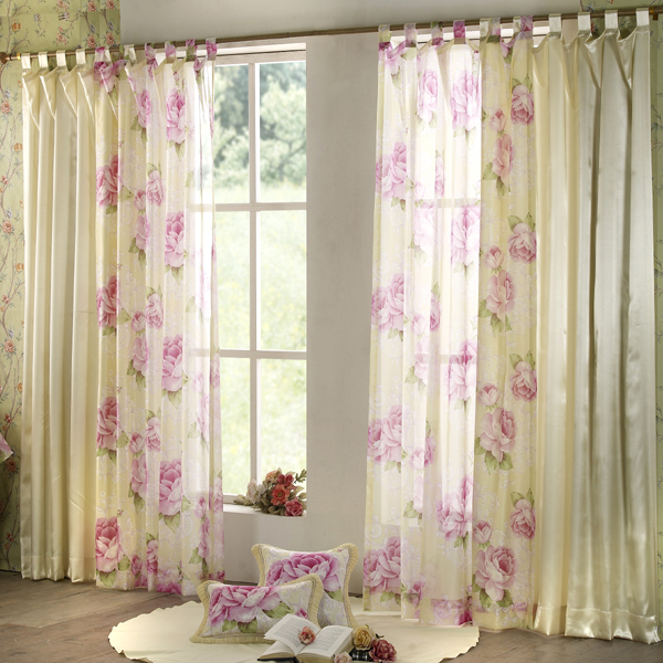 Rèm cửa họa tiết nhẹ nhàng cho phòng ngủ