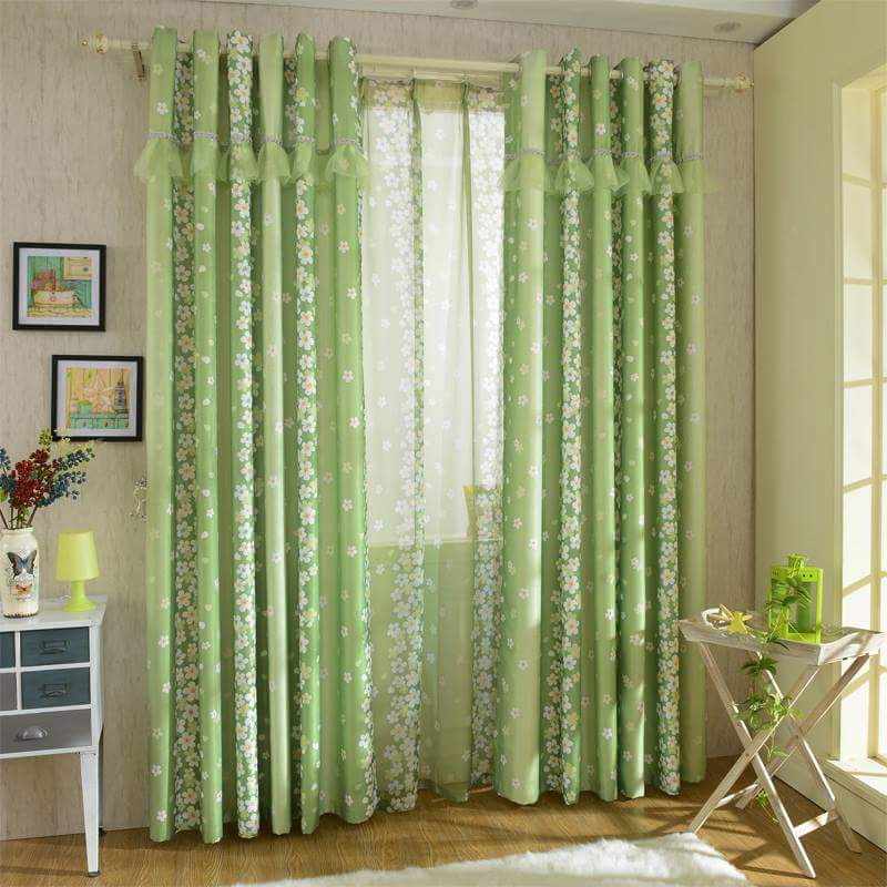 Mẫu rèm cửa phòng ngủ ore vải xanh in họa tiết thiên nhiên
