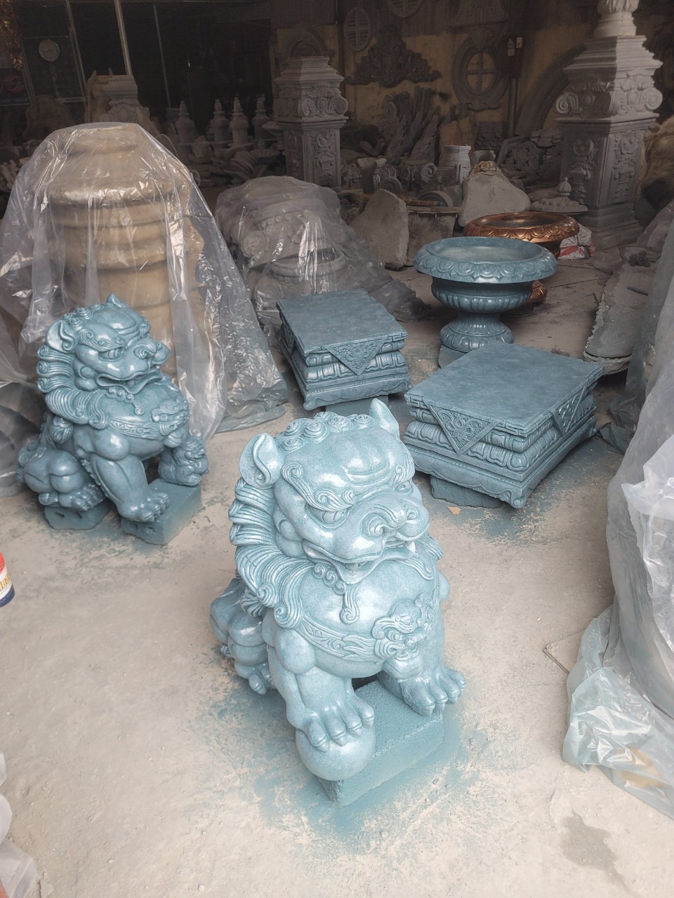 Con lân, sư tử bê tông giả đá