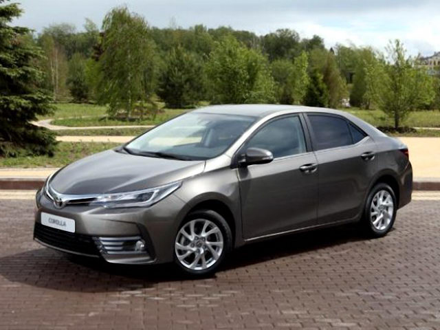 Toyota Altis 2017 sắp về Việt Nam có giá từ 552 triệu đồng Toyota Altis 2017 sắp về Việt Nam có giá từ 552 triệu đồng