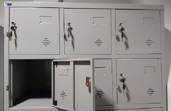 Tủ bị kêu khi mở cửa