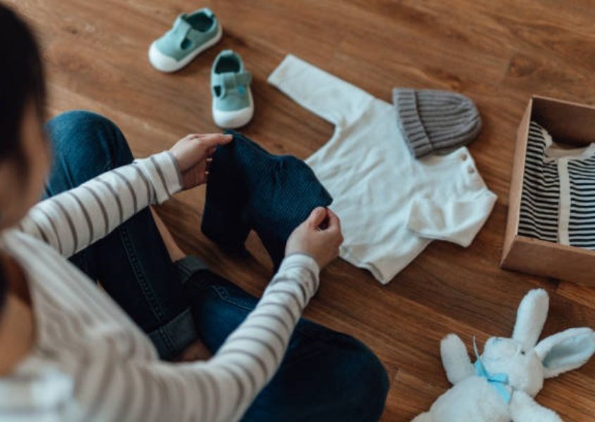 Quần áo ở trạng thái phẳng, sấp