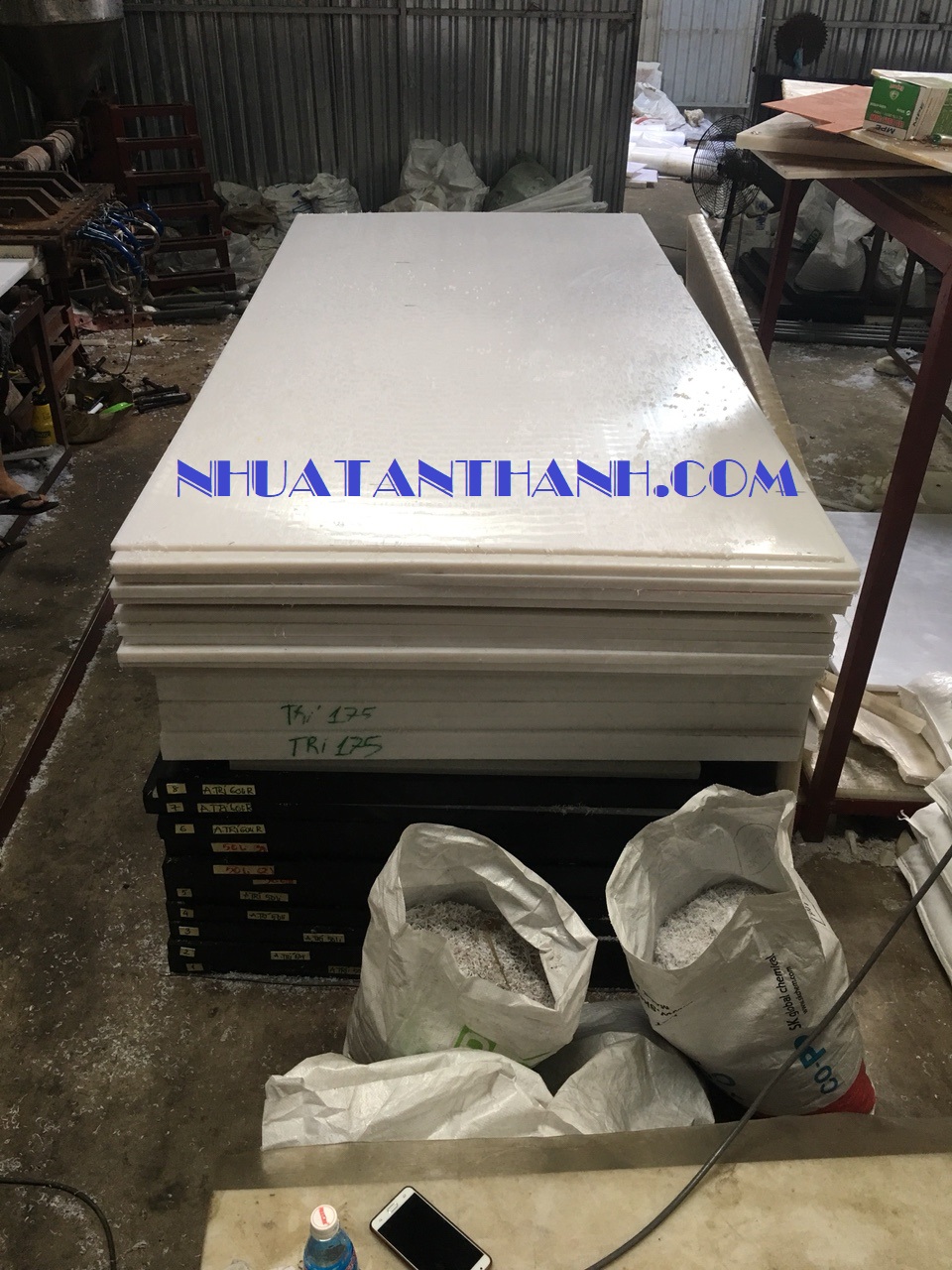 THỚT NHỰA CÔNG NGHIỆP