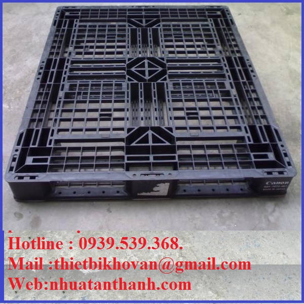 Pallet nhựa cũ Tân Phú