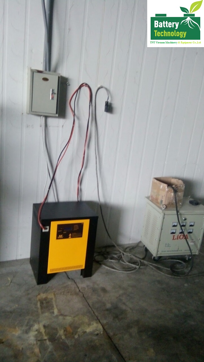 máy sạc ắc quy xe nâng