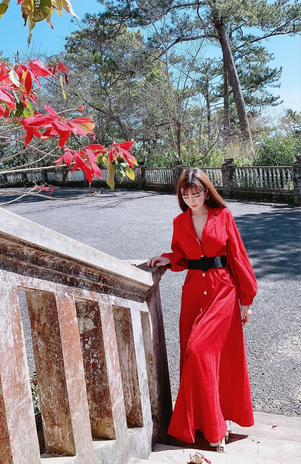 dam-da-hoi-kieu-co-so-mi-tay-dai-phong-sang-trong