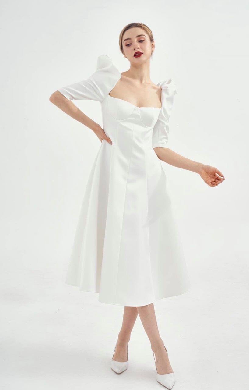 dam-xoe-kieu-cup-nguc-co-vuong-tay-phong