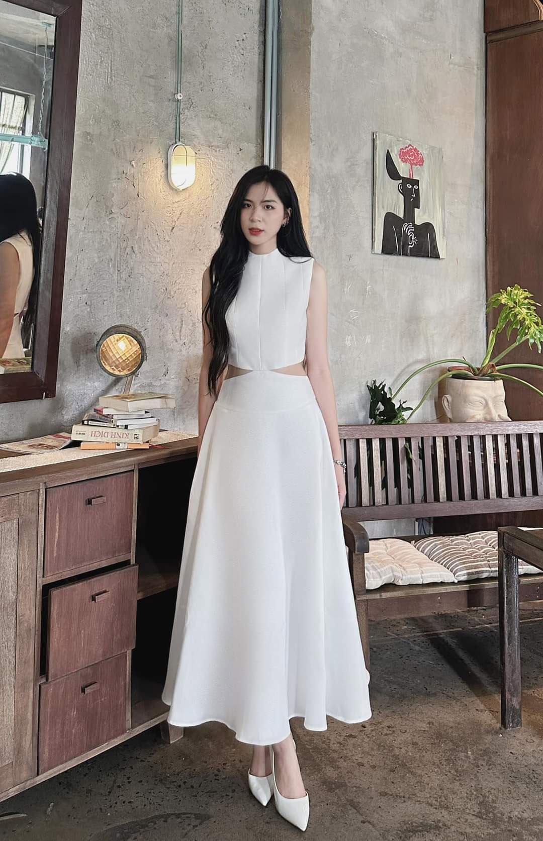 Đầm dự tiệc dáng xòe kín cổ sát nách khoét eo