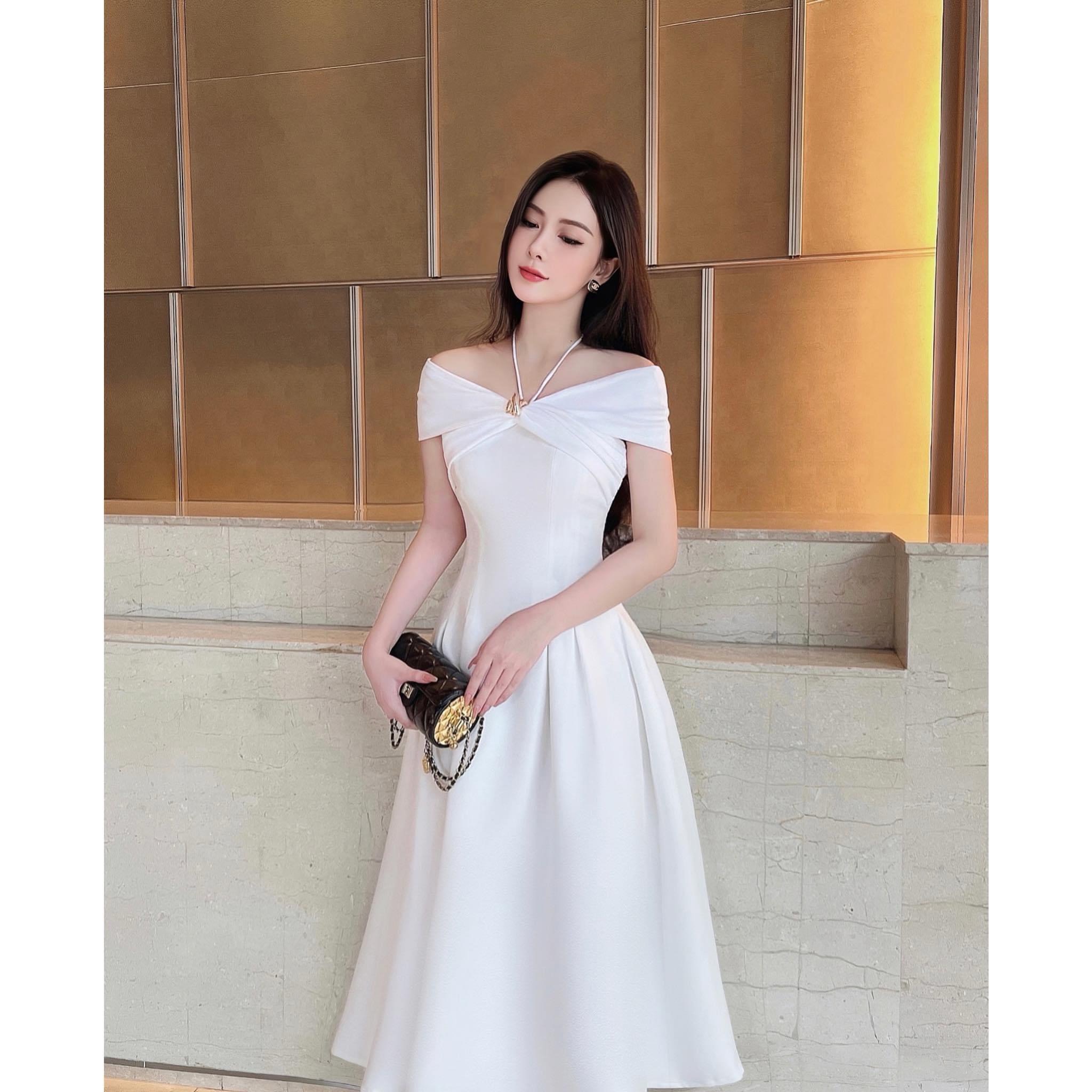 Đầm dự tiệc dáng xoè hở vai cột dây cổ sang trọng