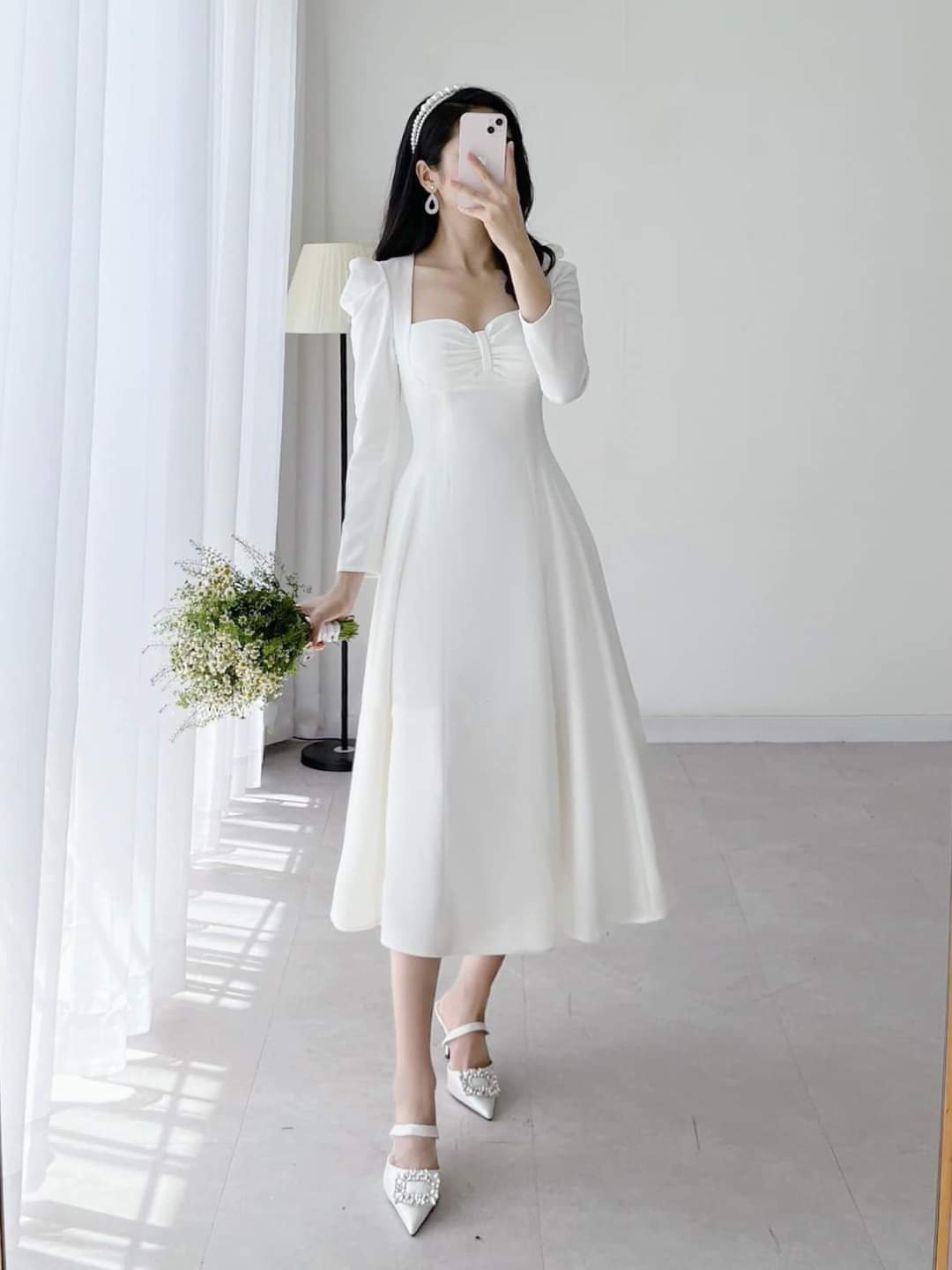 dam-xoe-dang-dai-cup-nguc-phoi-no-tay-dai