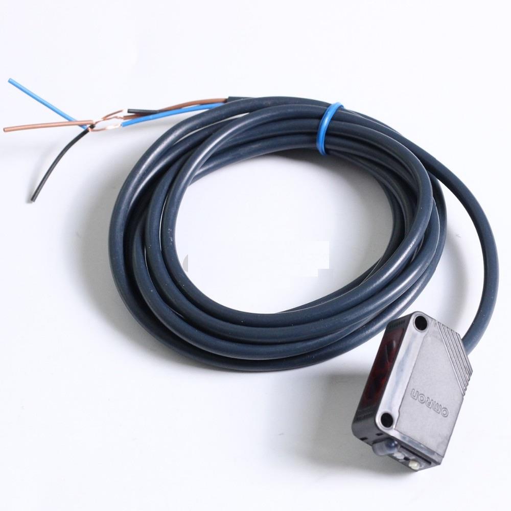 Cảm biến quang Omron E3Z-D86