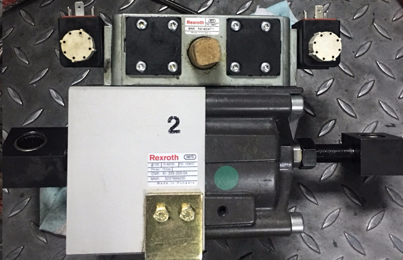 Cylinder valve unit 61.335.003/03