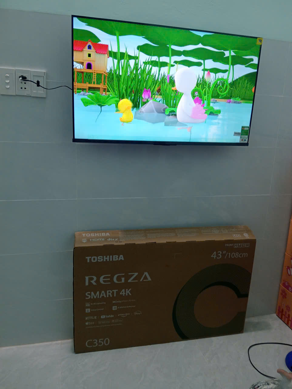Smart Tivi Toshiba AI 4K 43 inch 43C350RP