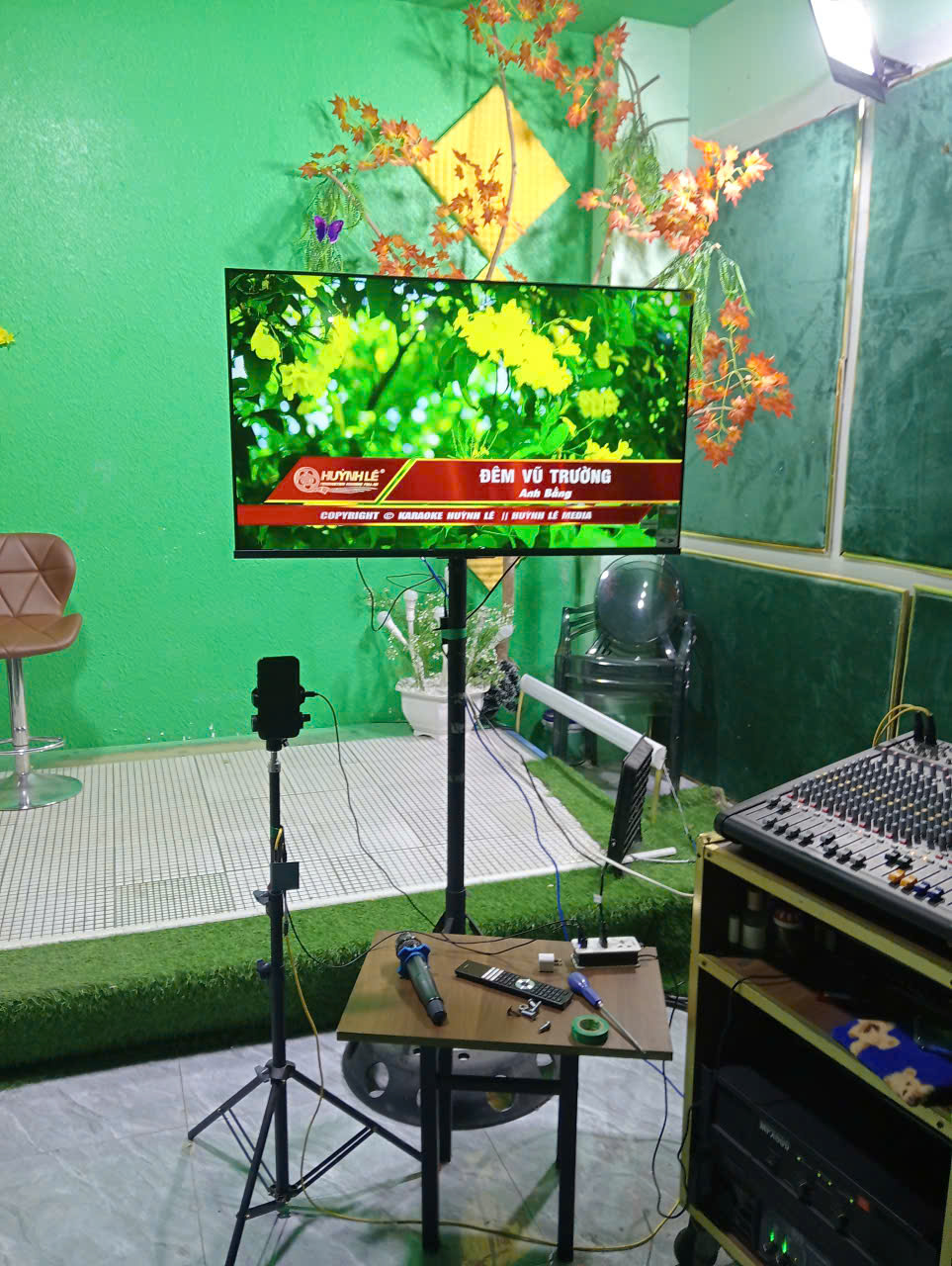 Smart Tivi Toshiba AI 4K 43 inch 43C350RP