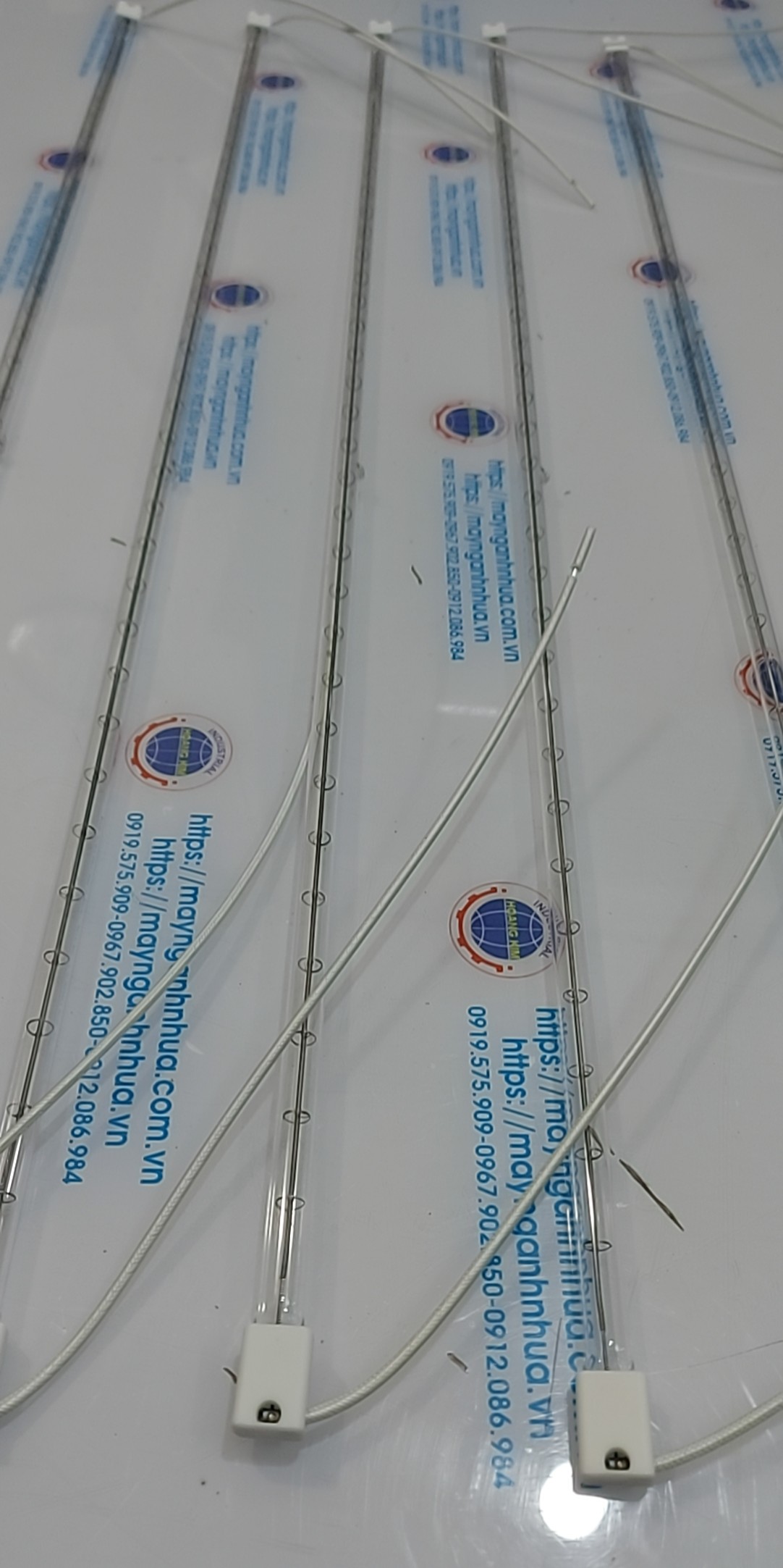 Điện trở bóng Halogen D10 dài phủ bì 800