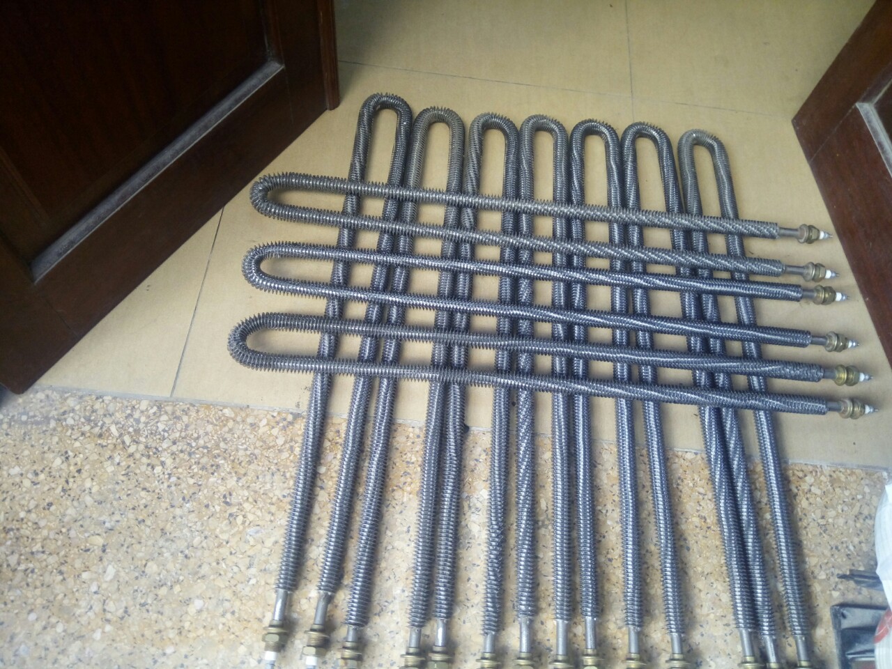 Liên hệ mua tản nhiệt u dài 200