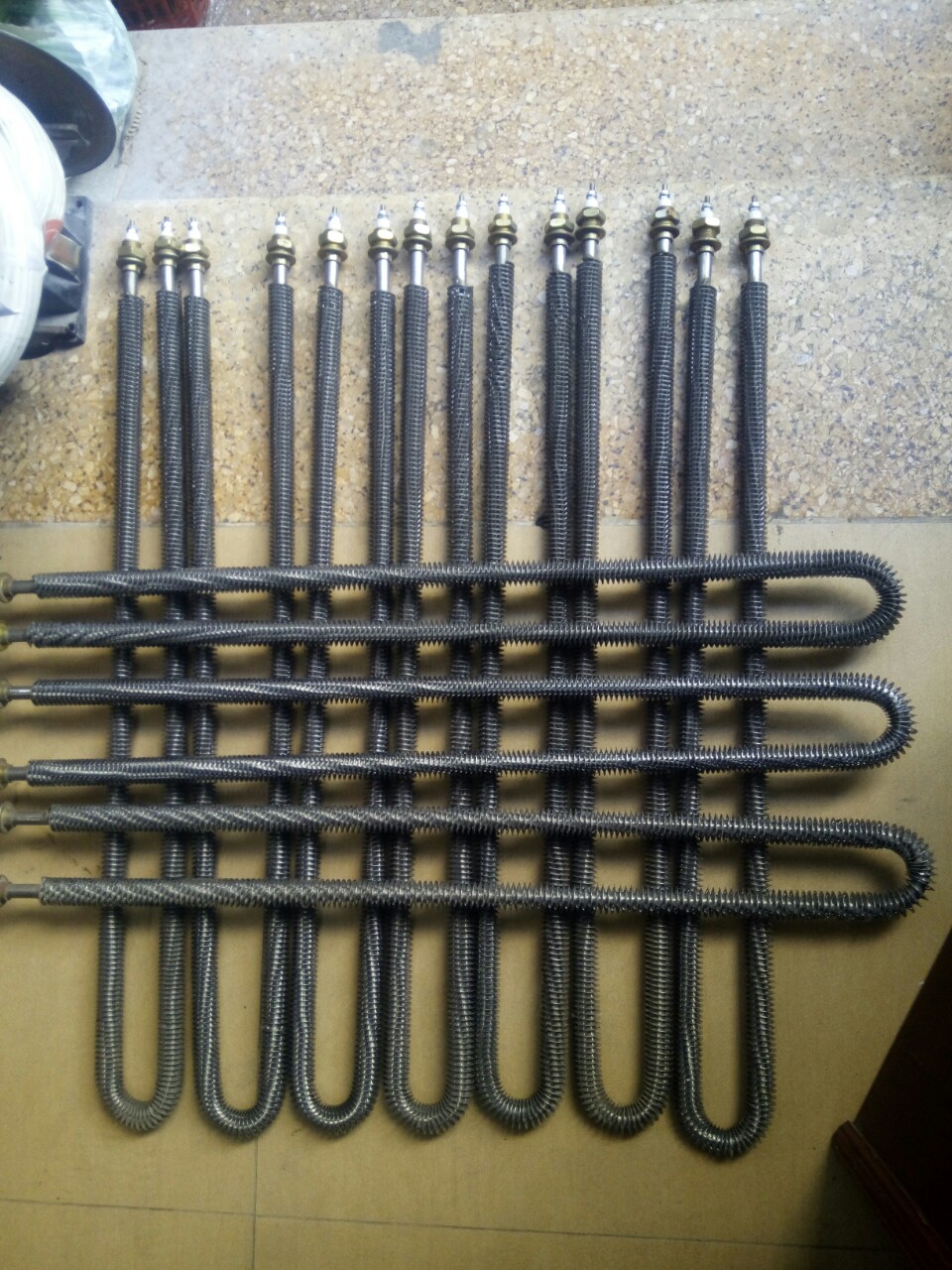 Tản nhiệt U dài 250 là sản phẩm rất lý tưởng trong công nghiệp là khi điện trở nhiệt của tản nhiệt bằng 0, nhiệt độ của bộ tản nhiệt bằng nhau.