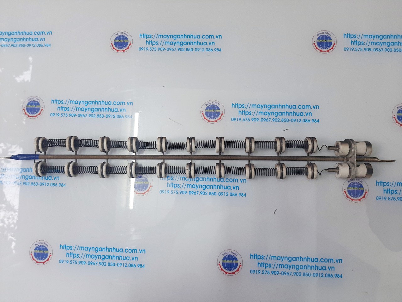 Tản nhiệt chữ I dài 1.2m được ứng dụng rộng rãi trong ngành công nghiệp sấy nóng với nhiều ưu điểm tiện lợi, an toàn khi dùng.