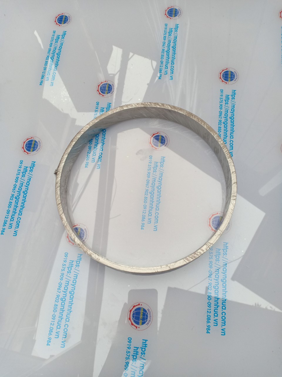 Gia nhiệt dien tro duc nhom may dun nhua