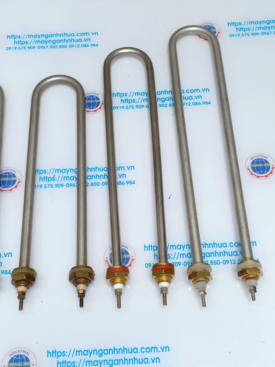 Điện trở đun nước dạng u 6 điện áp 220v hoặc 380v kw là một thiết bị điện trở đun nước, đun dầu