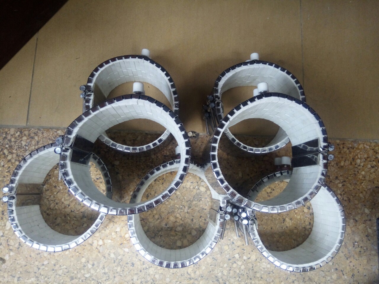 vòng nhiệt sứ