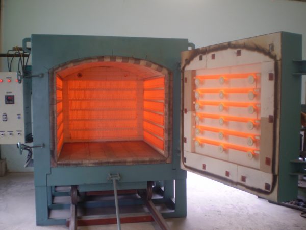 Sử dụng lò nung 1200 độ