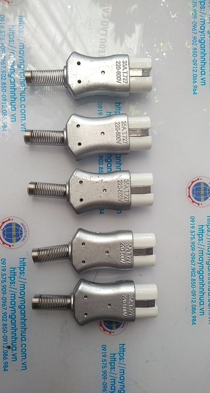 Phích cắm chữ I 35A được kết hợp bởi giao diện lõi đồng và gốm,