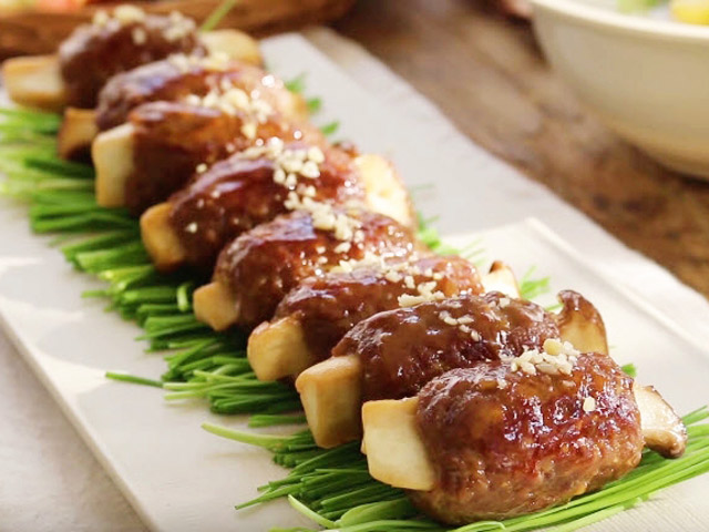 Thịt bò băm bọc nấm thơm nức mũi