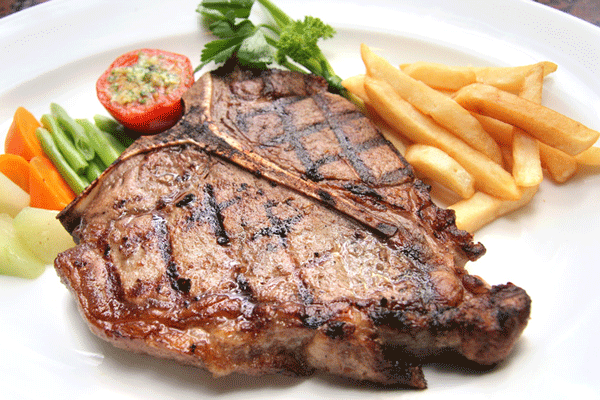 Bít tết T-Bone với sốt nấm