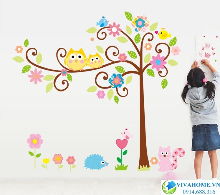 decal-dan-tuong-cay-hoa-co-tich