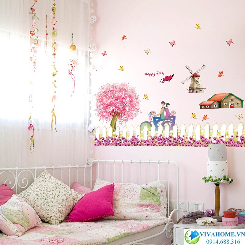 Decal dán chân tường Tình yêu
