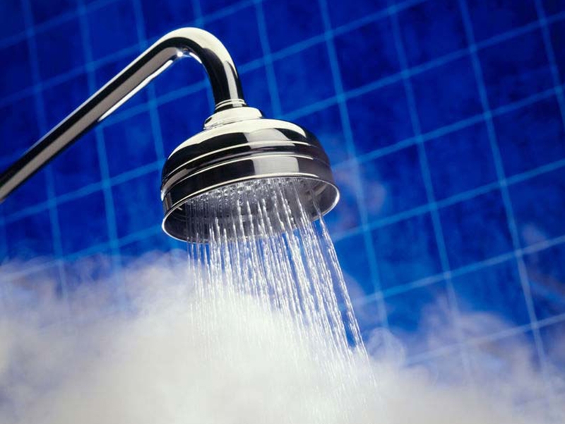 Lợi ích, tác hại khi gội đầu bằng nước nóng