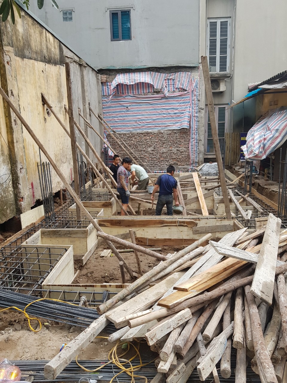 xây nhà 2 tầng tiết kiệm chi phí