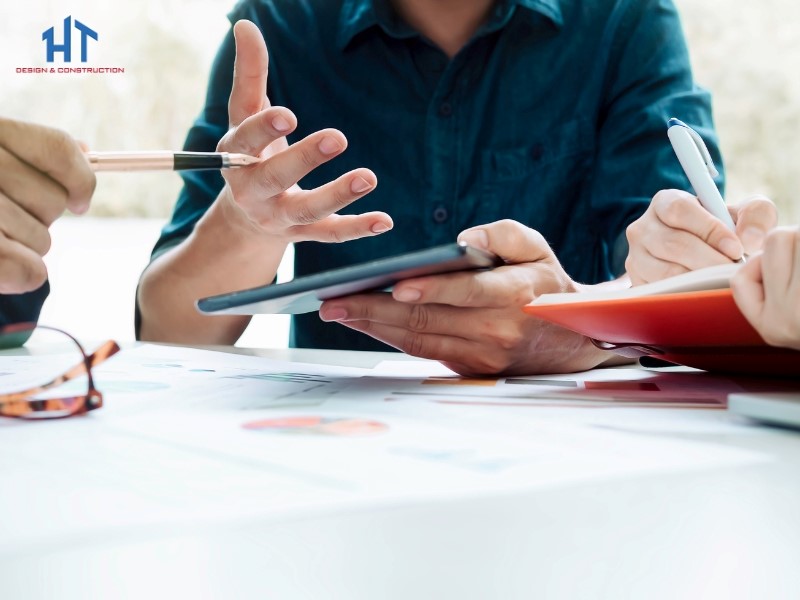 Tiếp nhận yêu cầu và tư vấn qua tổng đài 24/7