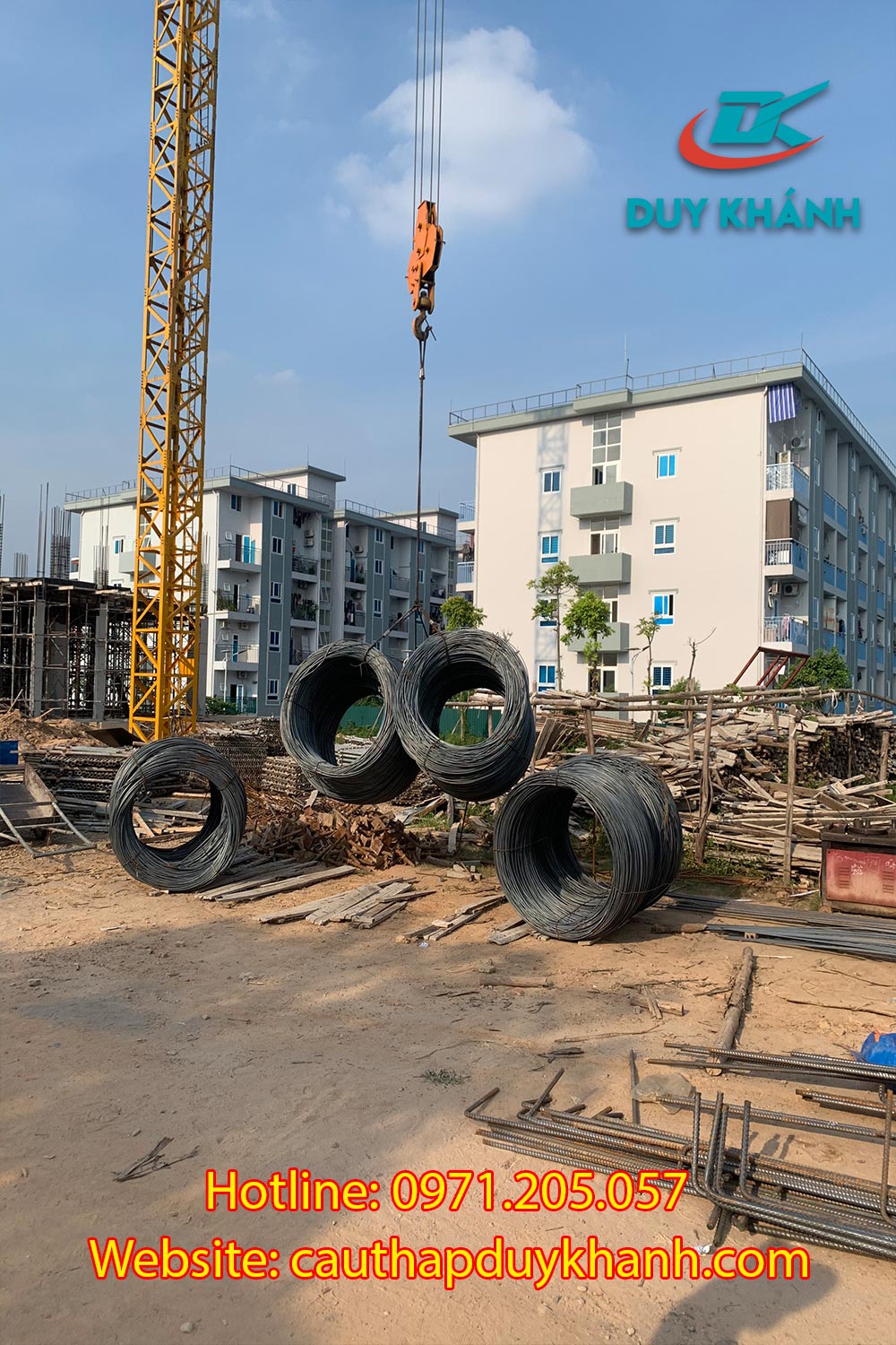 thi công công trình tòa nhà chung cư 11 tầng - Cẩu tháp QTZ5512