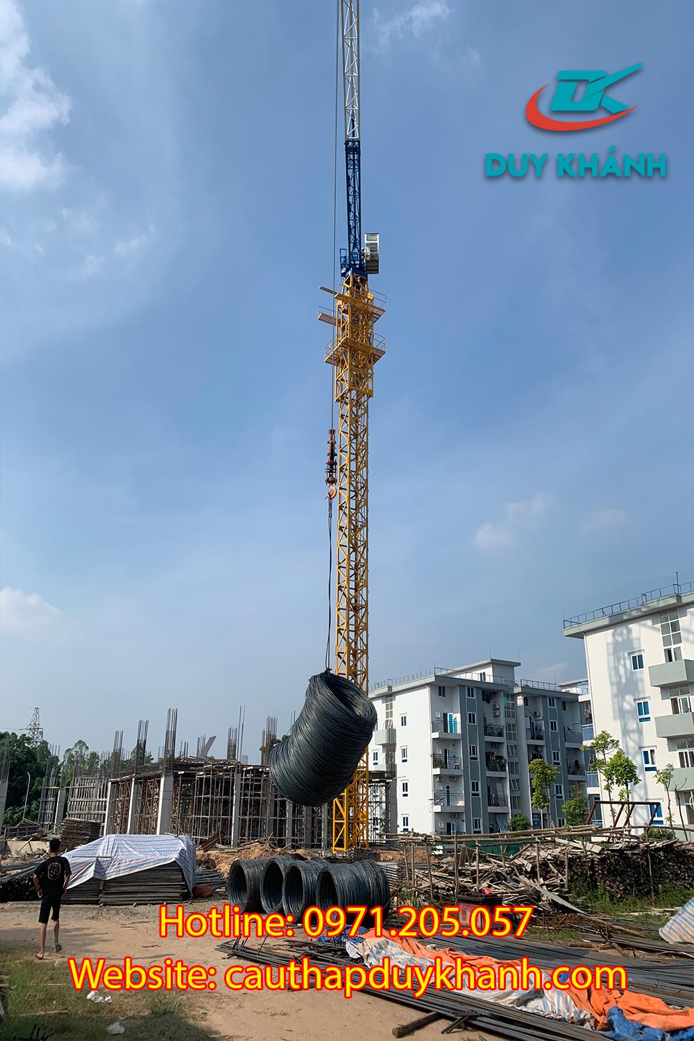 thi công công trình tòa nhà chung cư 11 tầng - Cẩu tháp QTZ5512