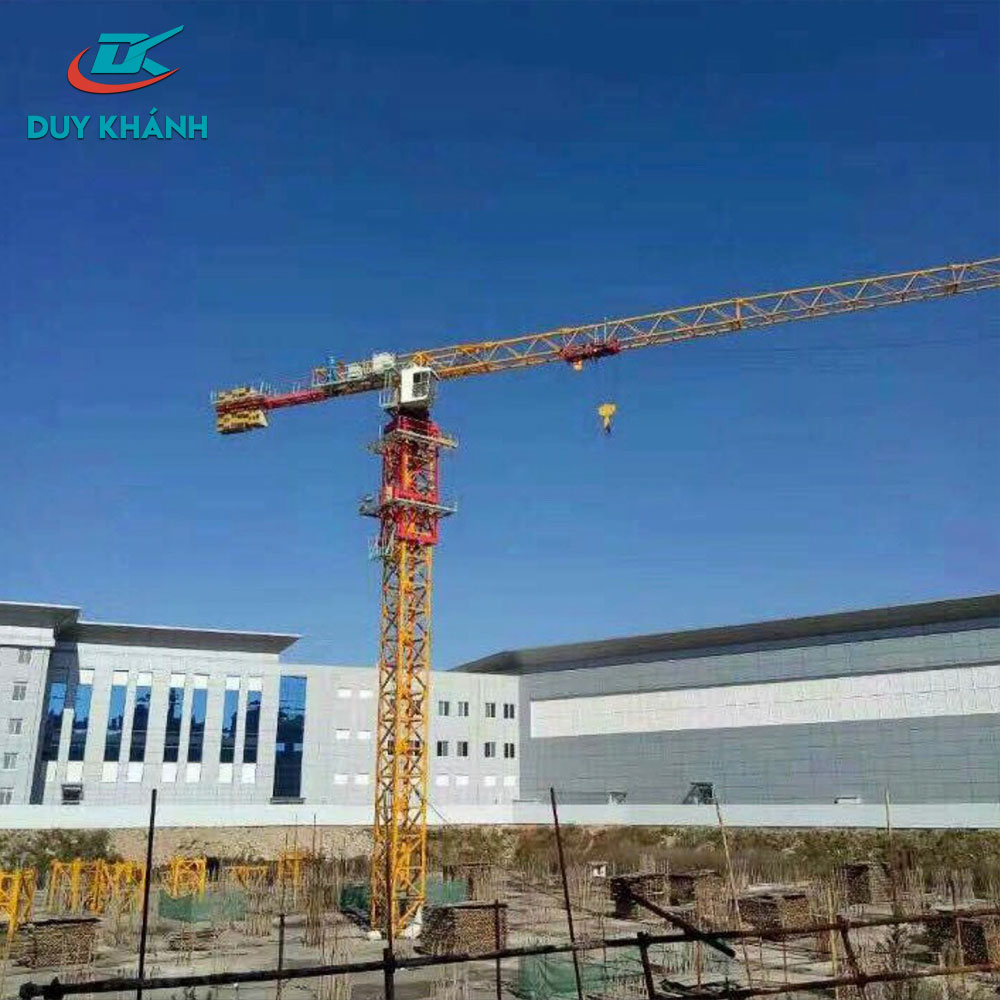 cẩu tháp qtz 6513 của công ty TNHH xây dựng Duy Khánh