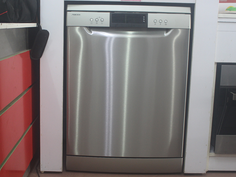 Ảnh thât máy rửa bát munchen M9