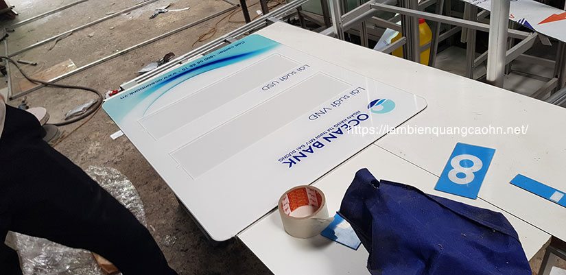 Bảng lãi suất, standee lãi suất