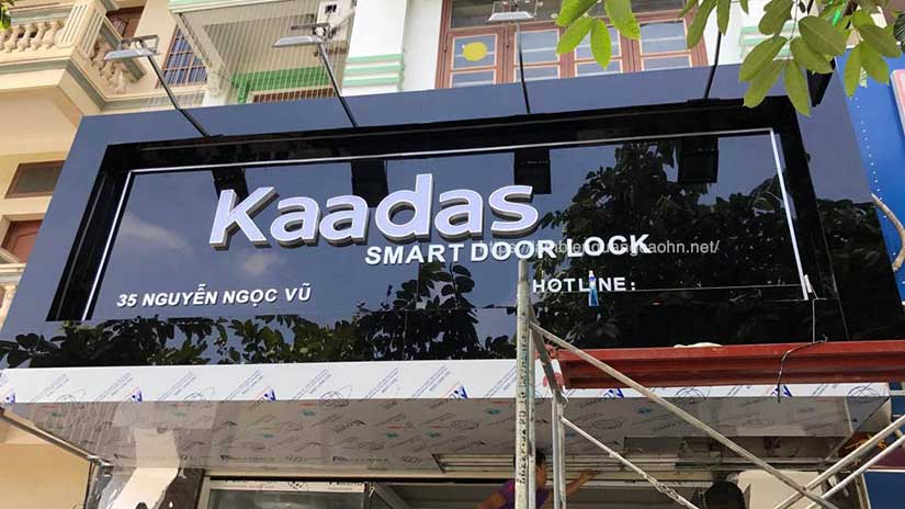 Biển alu, biển alu chữ nổi